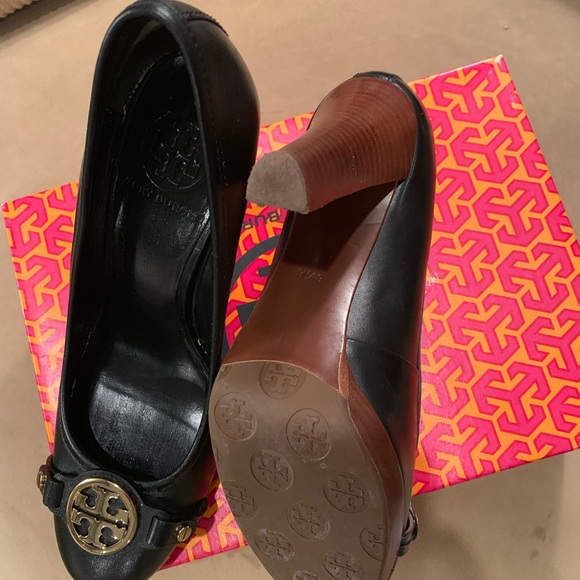 Tory Burch Calista pump - Picture 3 of 4